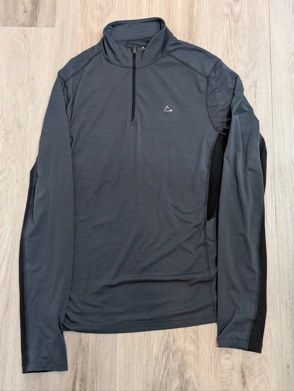 ✨3/$20✨ Paradox Black 1/4 Zip Athletic Pullover - Size M